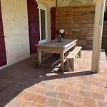 Maison De Caractere Avec Jardin Jarnac