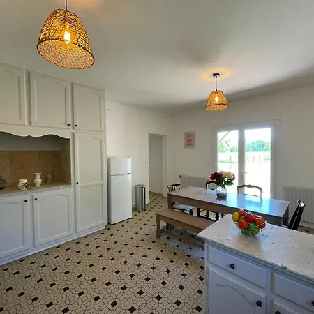 Maison De Caractere Avec Jardin Dom wakacyjny